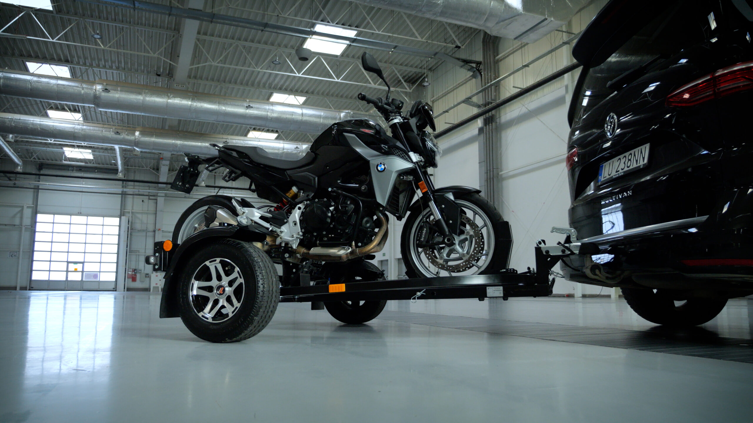 SmarBiker_v2.00_00_21_18.Still014