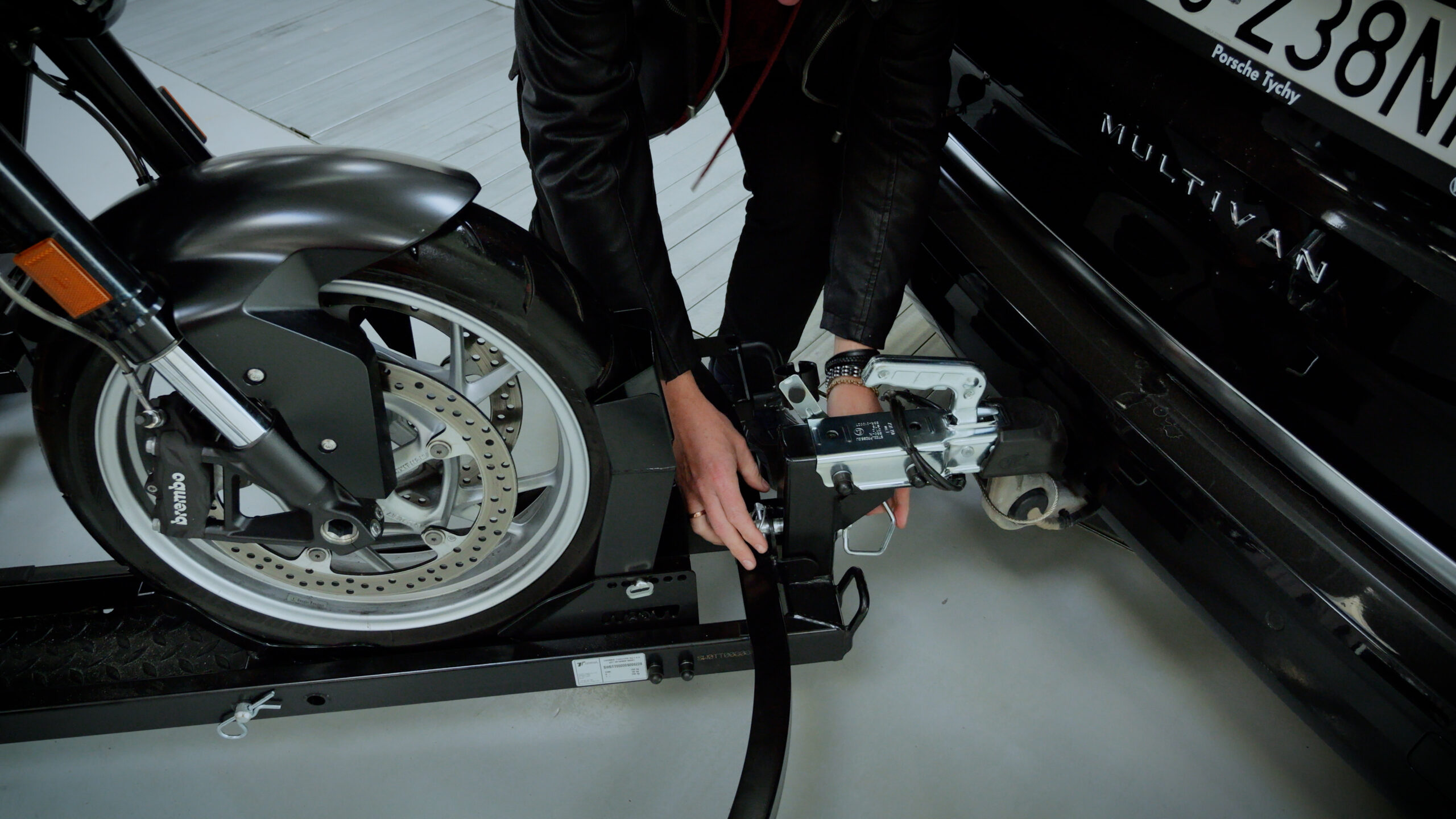 SmarBiker_v2.00_00_33_23.Still019