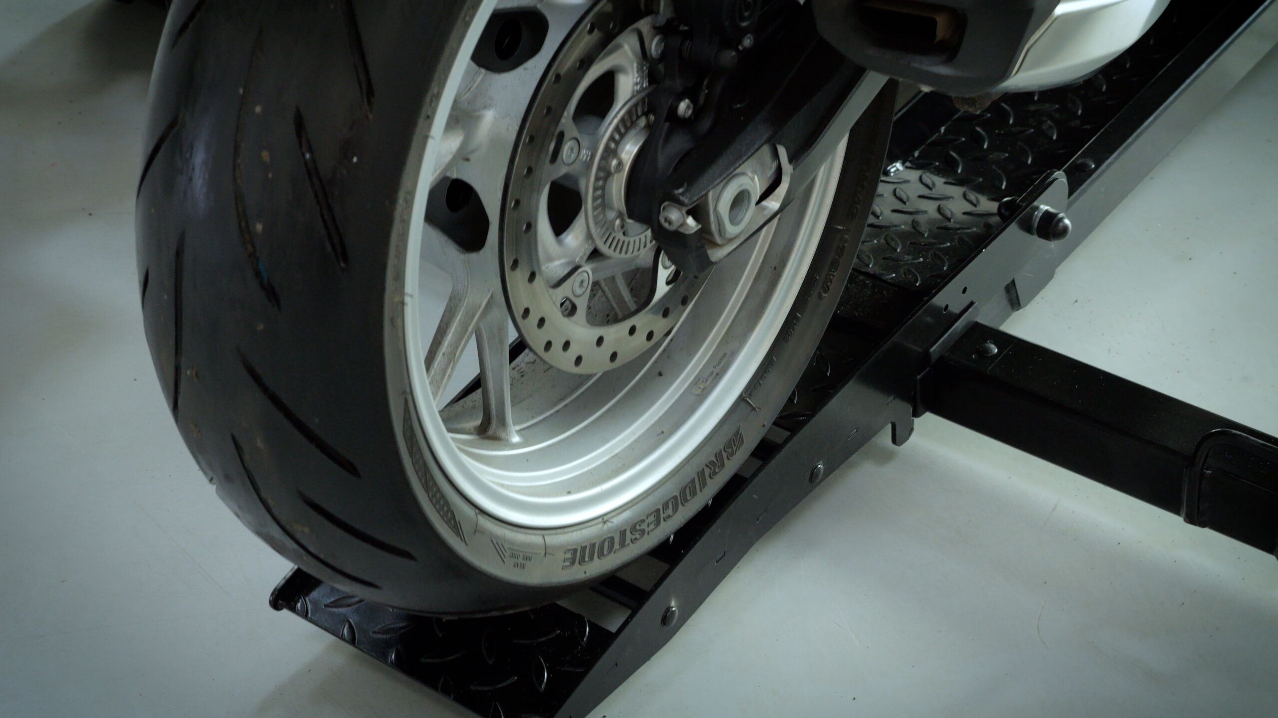 SmarBiker_v2.00_00_39_14.Still024