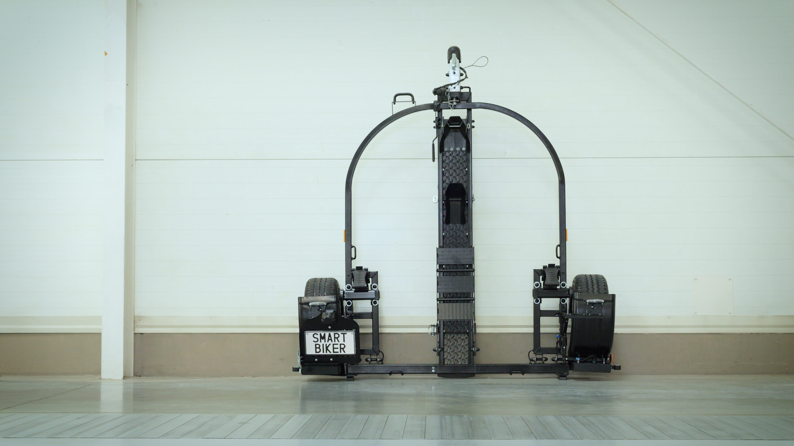 SmarBiker_v2.00_00_49_24.Still032